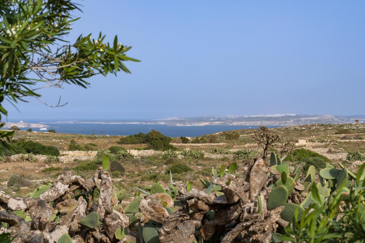 Hotel Ta' Cenc & Spa Sannat Exterior photo View of the bay